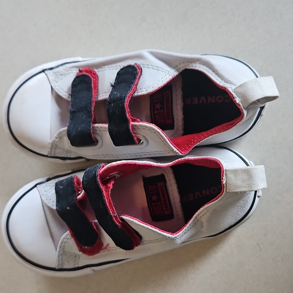 Toddler Converse Sneakers - Picture 11 of 14